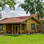 Dom wakacyjny Onder De Oude Eik Lottum