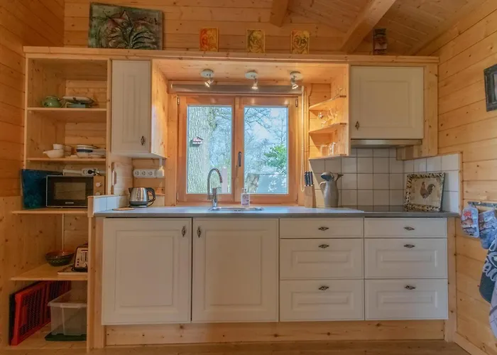 بيت للعطل Onder De Oude Eik