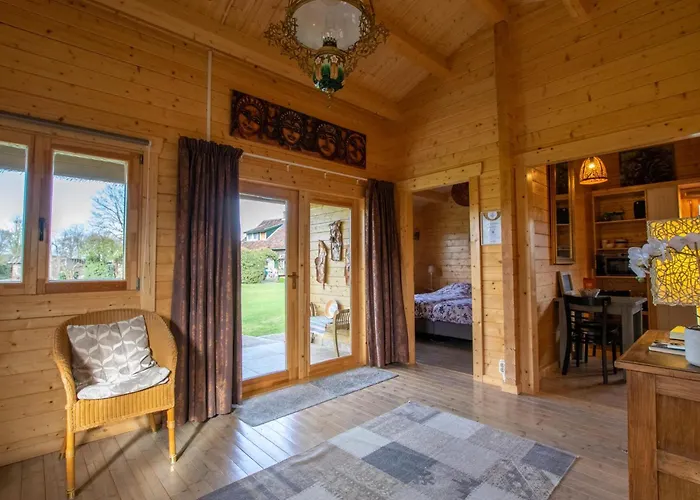 Onder De Oude Eik Дом отдыха *