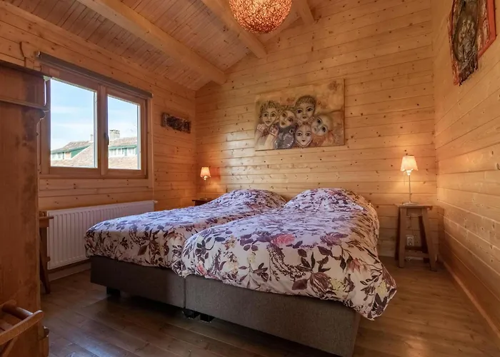 بيت للعطل Onder De Oude Eik *