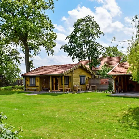 Onder De Oude Eik Dom wakacyjny